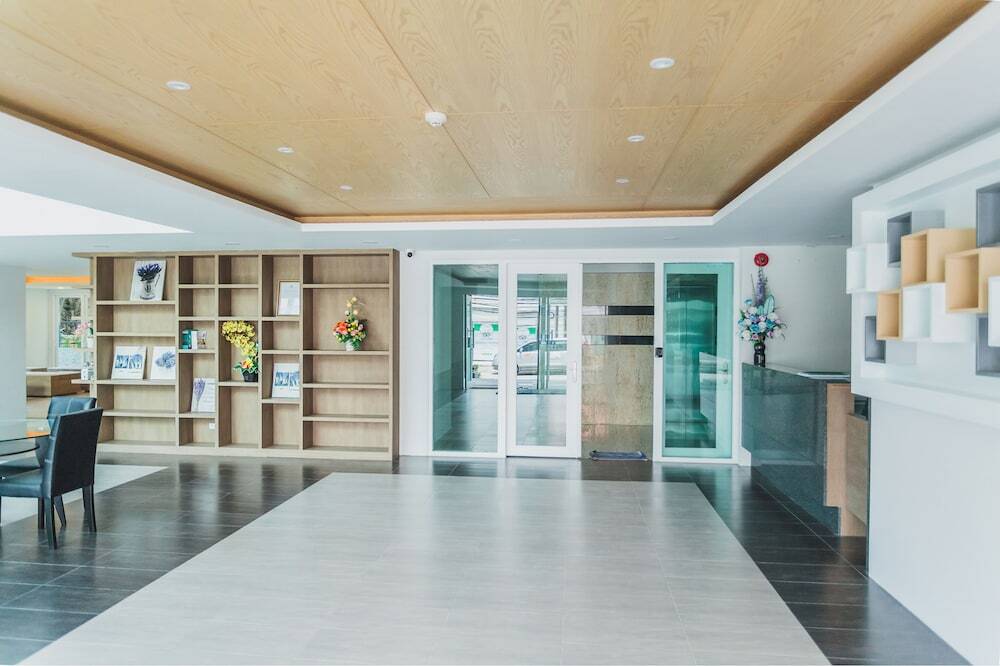 Муанг: Condo in Kata in Ozone - Unit A506