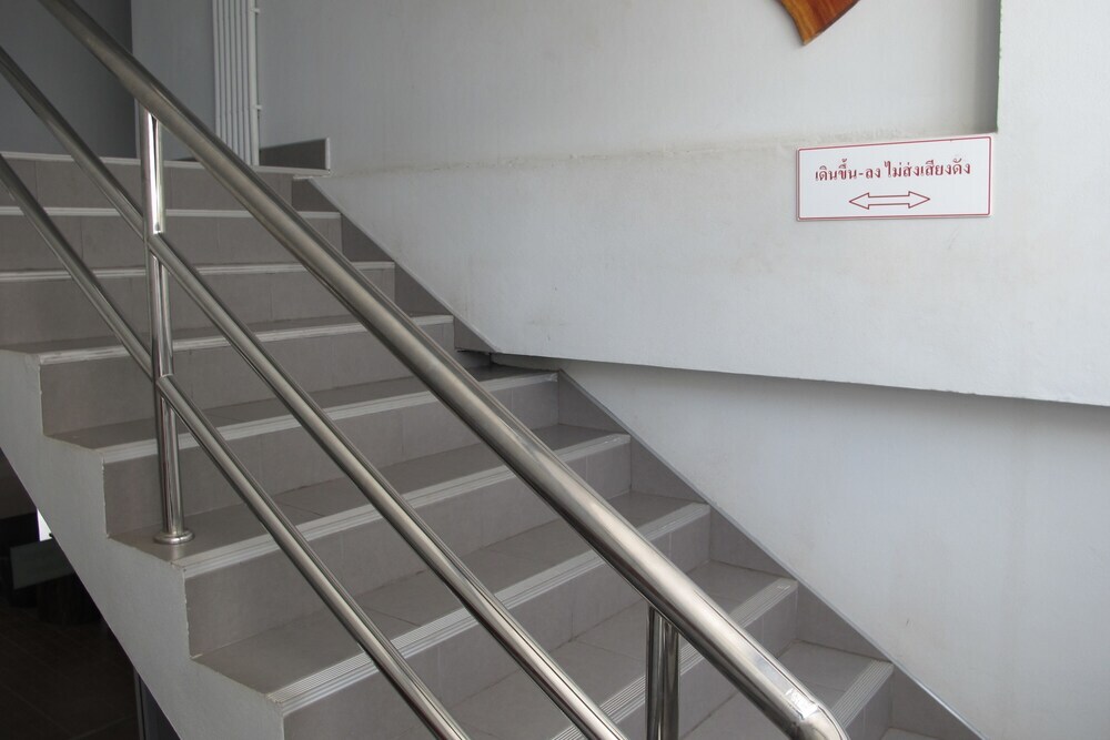 Сураттхани: Pattara Apartment Suratthani