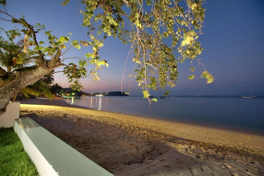 Самуи: 7 Bed Beautiful Beach Front Villa