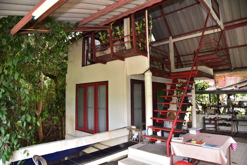 Сураттхани: Wichai's Jungle Home Stay