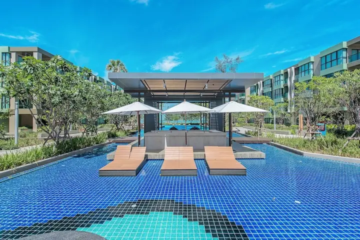 Паттайя: Lumpini Park Beach By Favstay