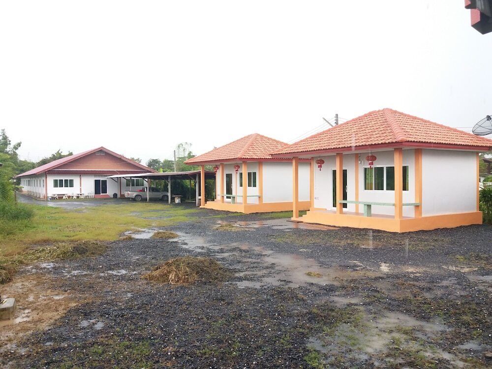 Накхоннайок: Chokaew Resort
