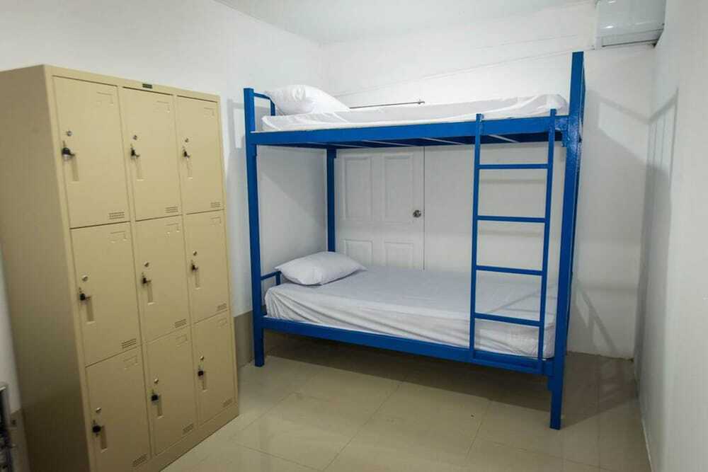 Ко Чанг: Cancun Beach Hostel - Adults Only