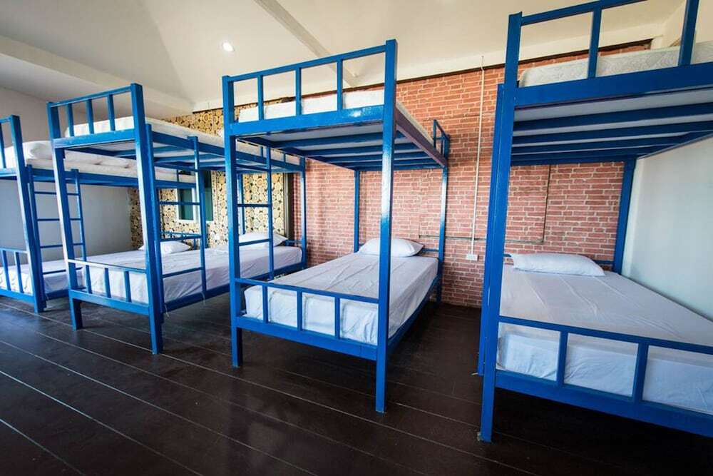 Ко Чанг: Cancun Beach Hostel - Adults Only