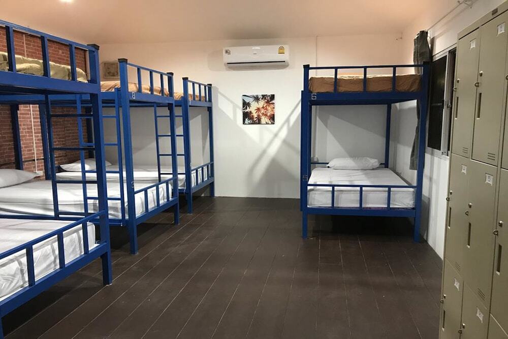 Ко Чанг: Cancun Beach Hostel - Adults Only