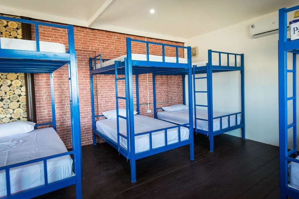 Ко Чанг: Cancun Beach Hostel - Adults Only