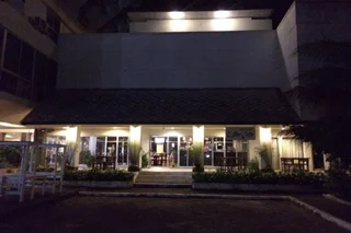 Чумпхон: Paradorn Inn