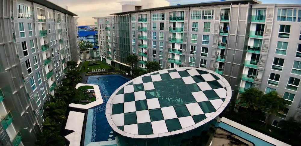 Паттайя: City Center Residence by Pattaya Sunny Rentals