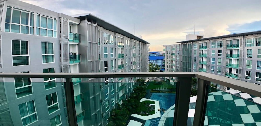 Паттайя: City Center Residence by Pattaya Sunny Rentals
