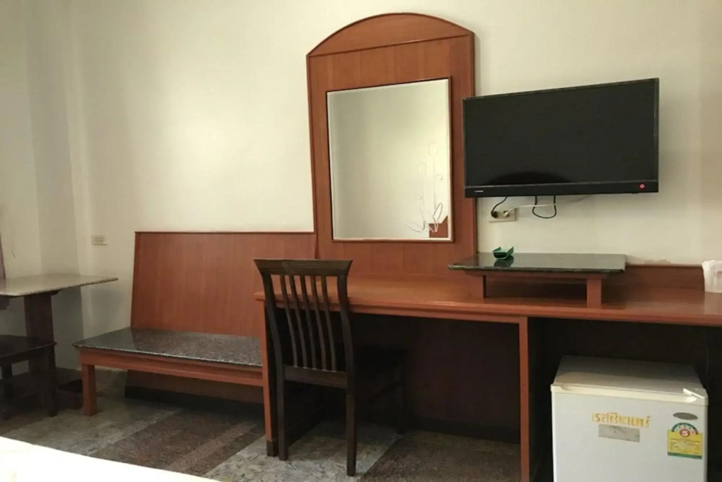 Лопбури: Lopburi Residence 2 Hotel And Resort