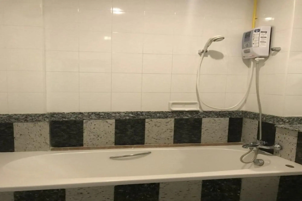 Лопбури: Lopburi Residence 2 Hotel And Resort