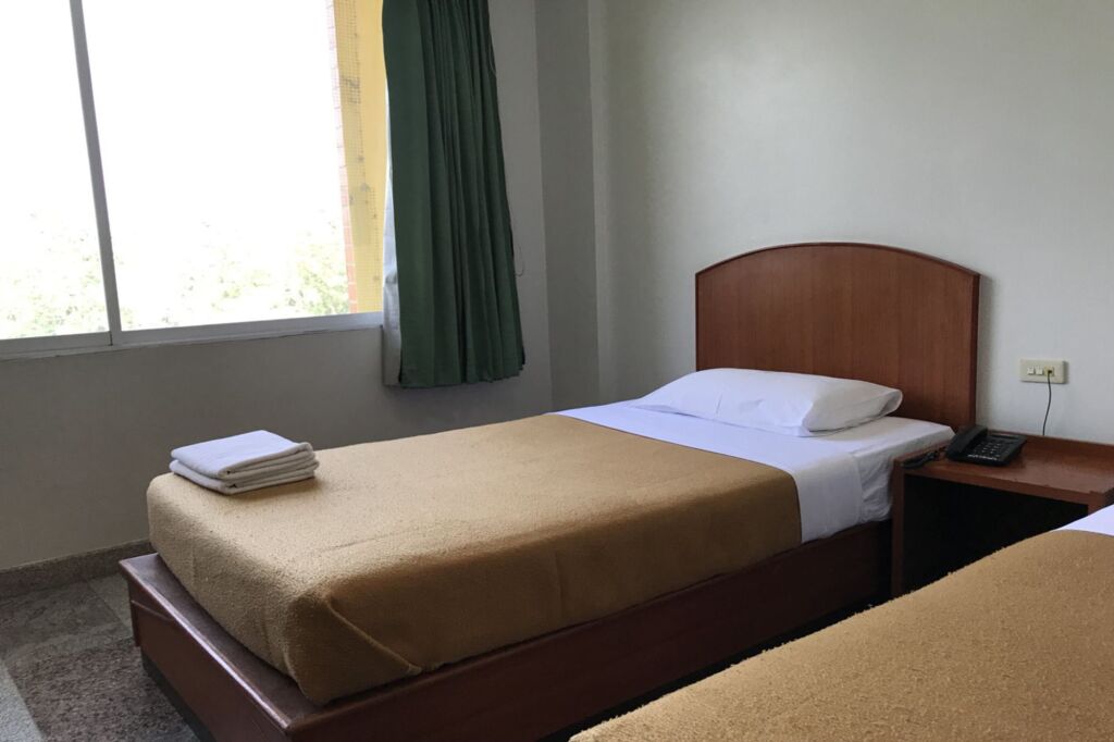 Лопбури: Lopburi Residence 2 Hotel And Resort