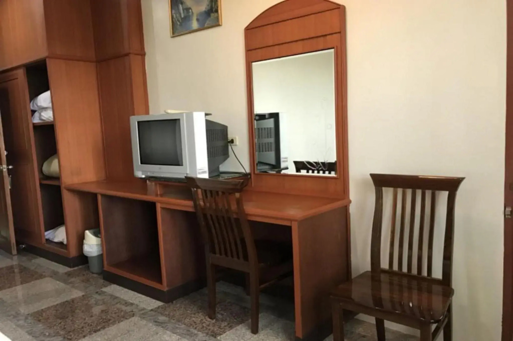Лопбури: Lopburi Residence 2 Hotel And Resort