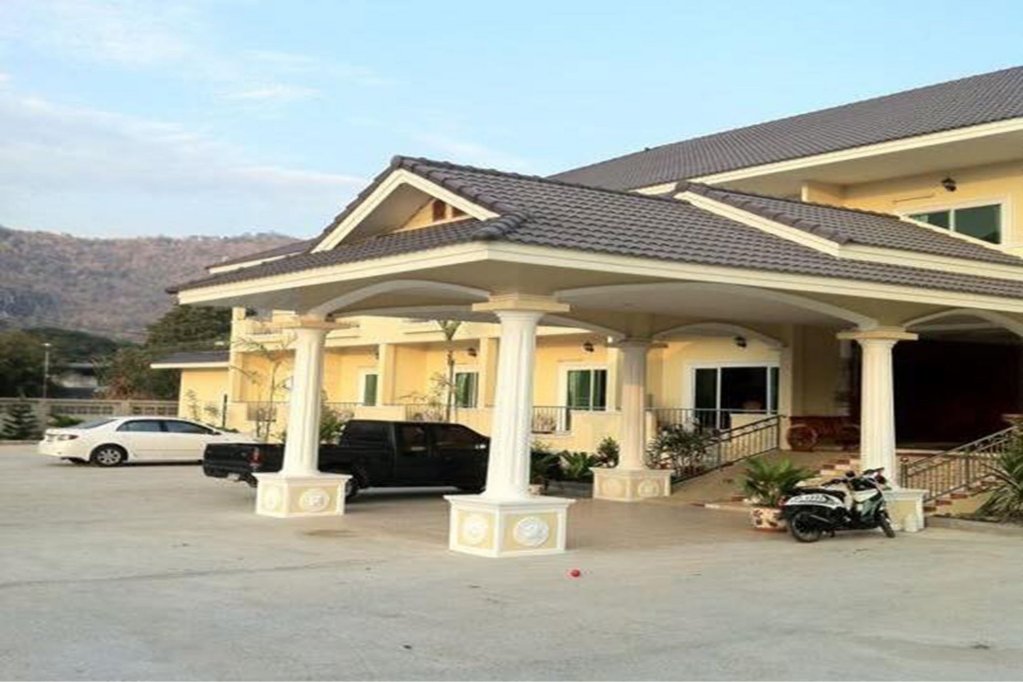 Лопбури: JRD Resort