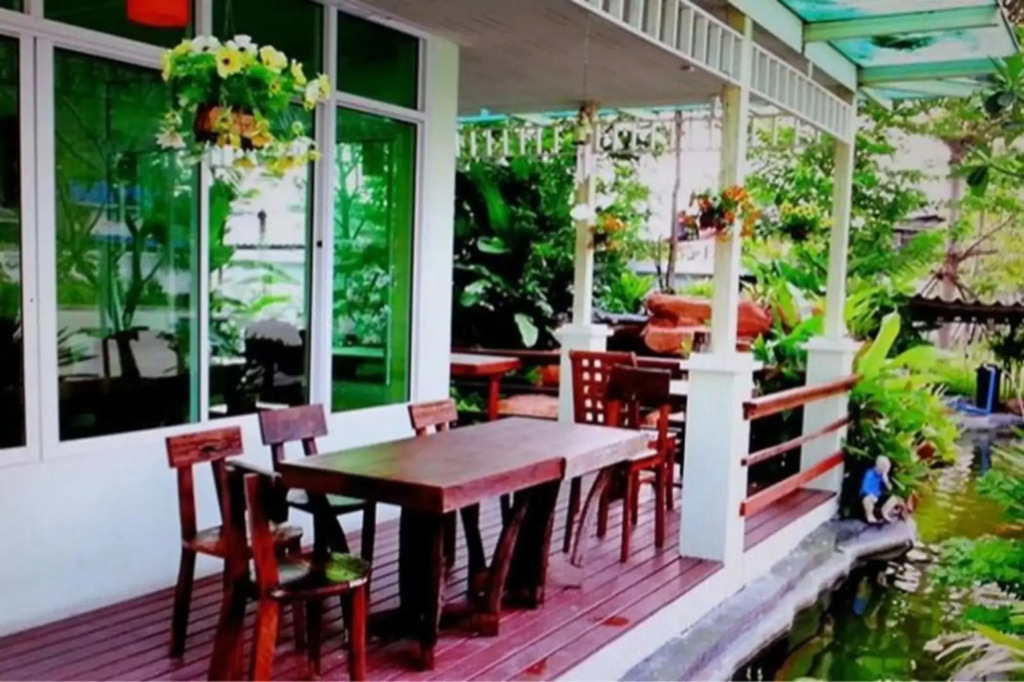 Лопбури: JRD Resort