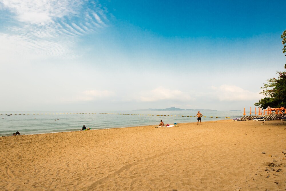 Паттайя: Laguna Bay 1 Condo by GrandisVillas