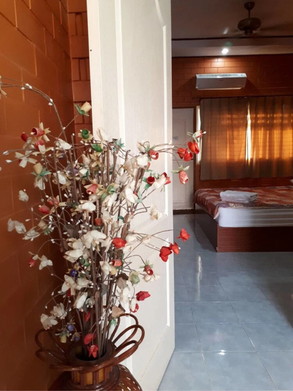 Нанг-Ронг: Chainam Resort