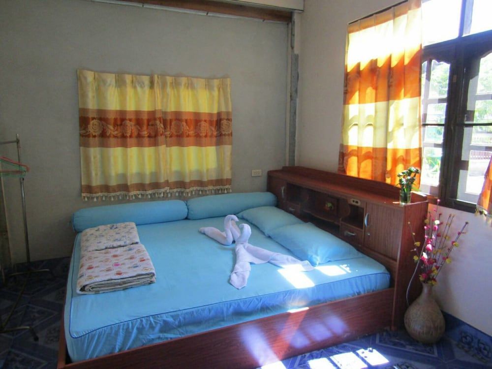 Нанг-Ронг: Baan Kokmuang Homestay