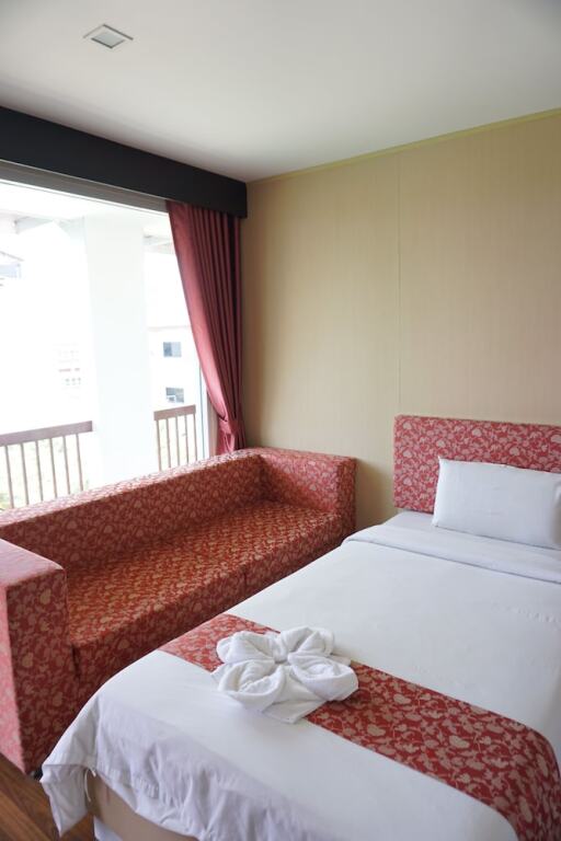 Чумпхон: Panatara Hotel