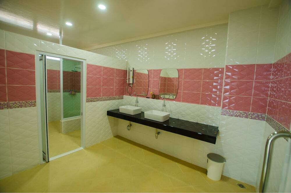 Удонтхани: Usotel Waterland Hotel