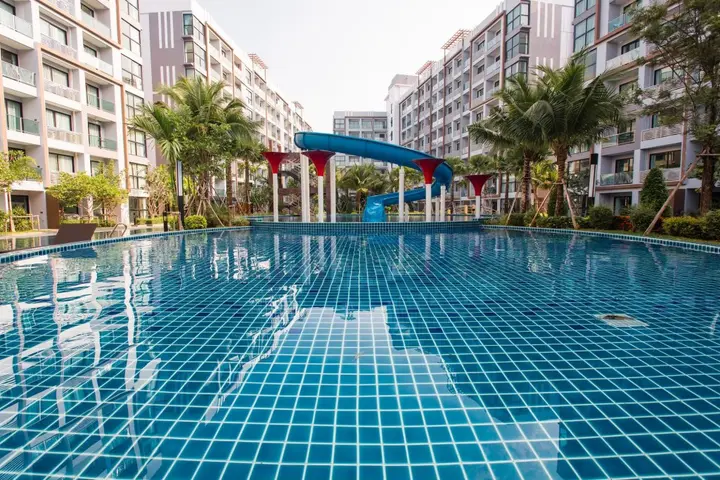 Паттайя: Dusit Grand Park by GrandisVillas