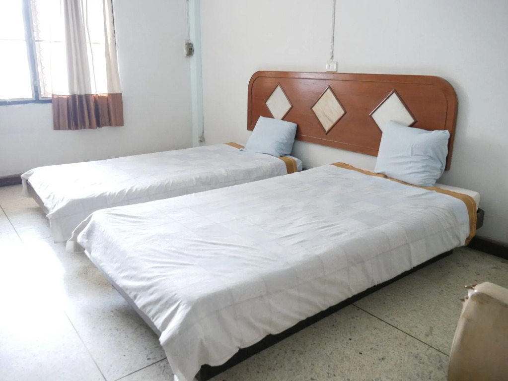 Пхитсанулок: Sivathep Hotel