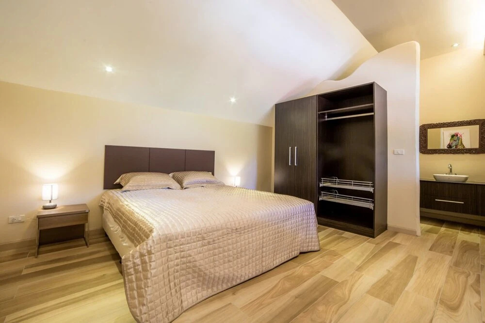 2 Bedrooms Villa Martini — фото 4