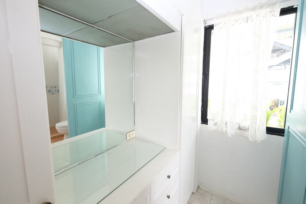 Бангкок: Airlink B&B