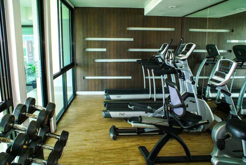 Паттайя: Sixty Six Pattaya Beach Road Apartment