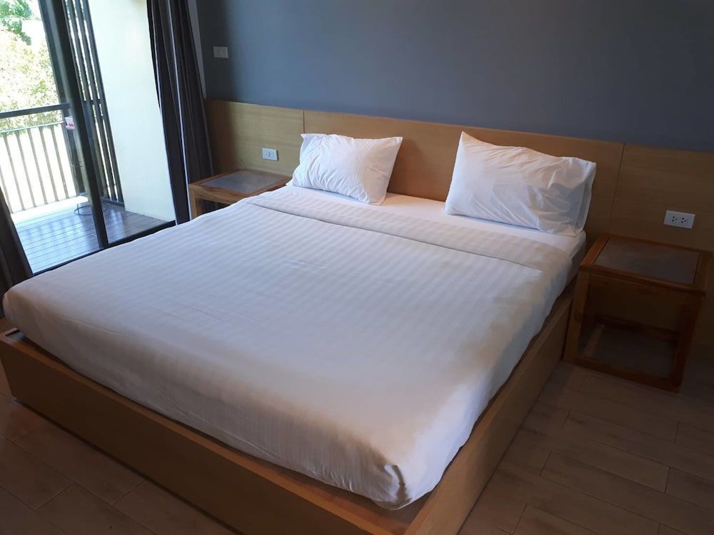 Кхэм Сон: Tonkho Hotel