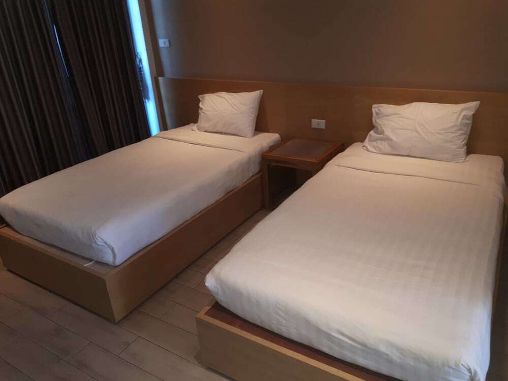 Кхэм Сон: Tonkho Hotel