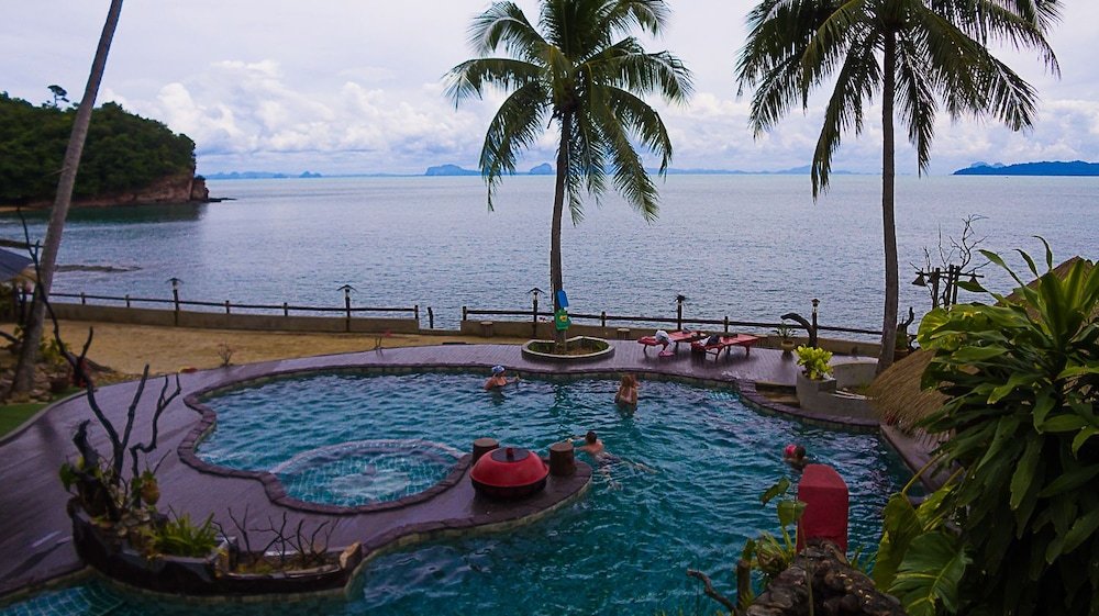 Ланта: Pirate's Paradise Adventure Resort