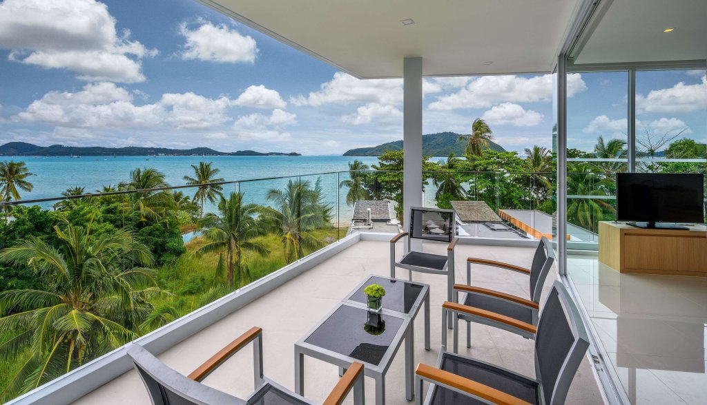 Равай: The Beachfront Hotel Phuket