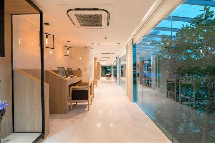 Равай: The Beachfront Hotel Phuket