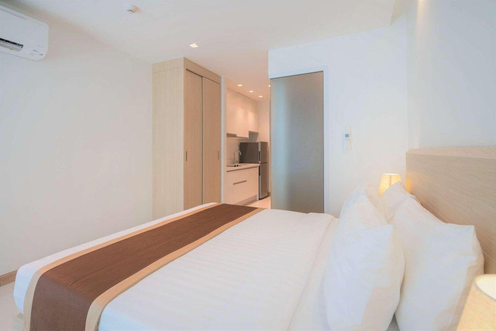 Равай: The Beachfront Hotel Phuket