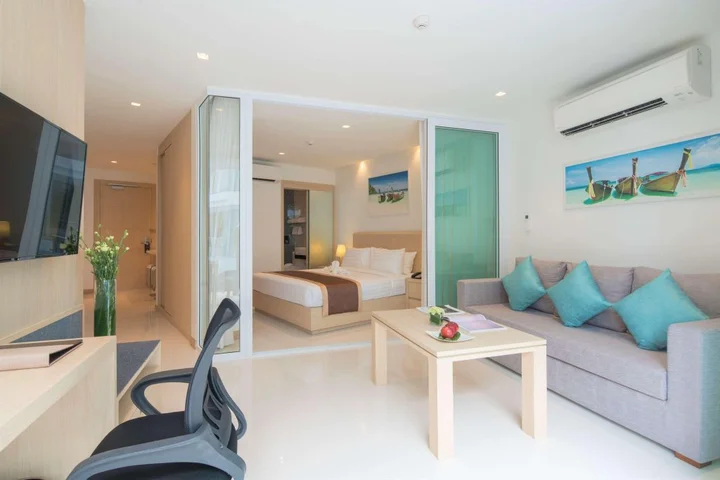 Равай: The Beachfront Hotel Phuket