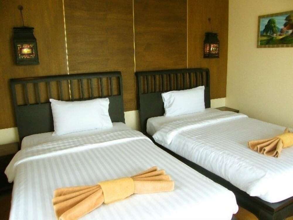 Паттайя: Red Balcony Hotel