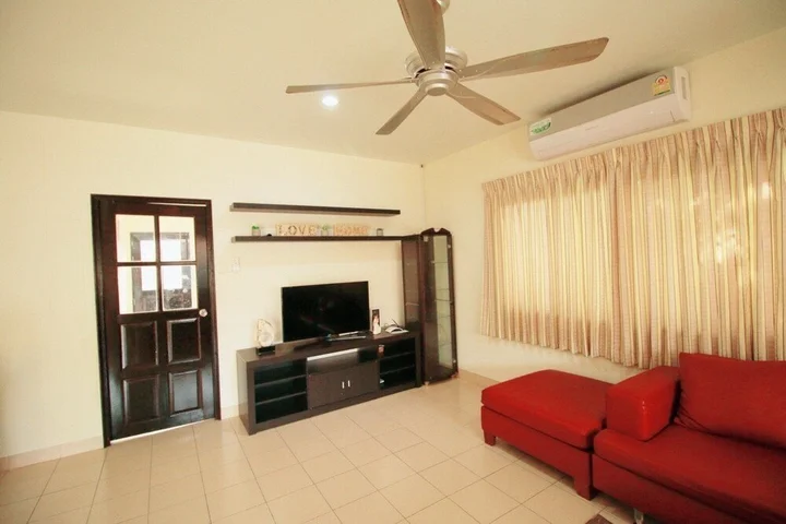 Паттайя: Adare Villa