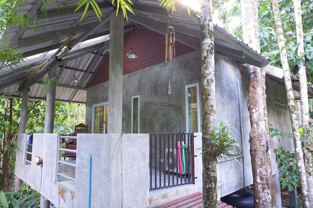 Ранонг: Bannaimong Treehouse