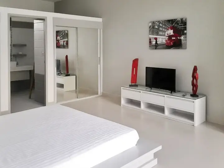 Villa With 3 Bedrooms in Rawai Phuket, With Private Pool, Enclosed Gar — фото 6