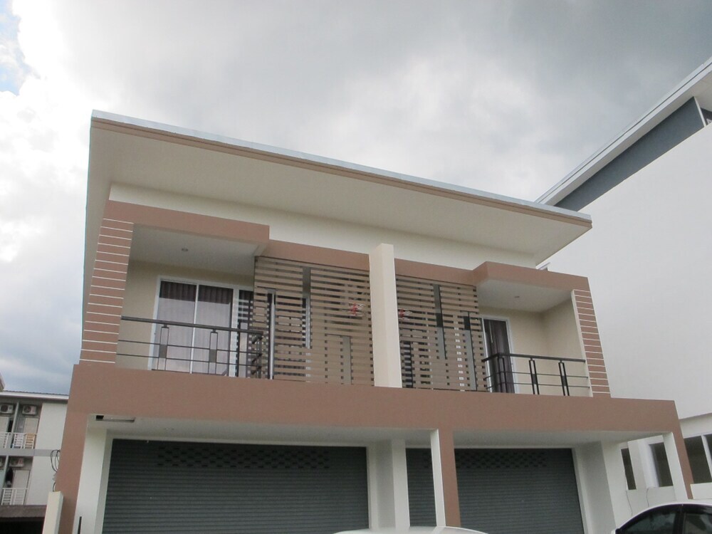 Сураттхани: Rachakrit Residence