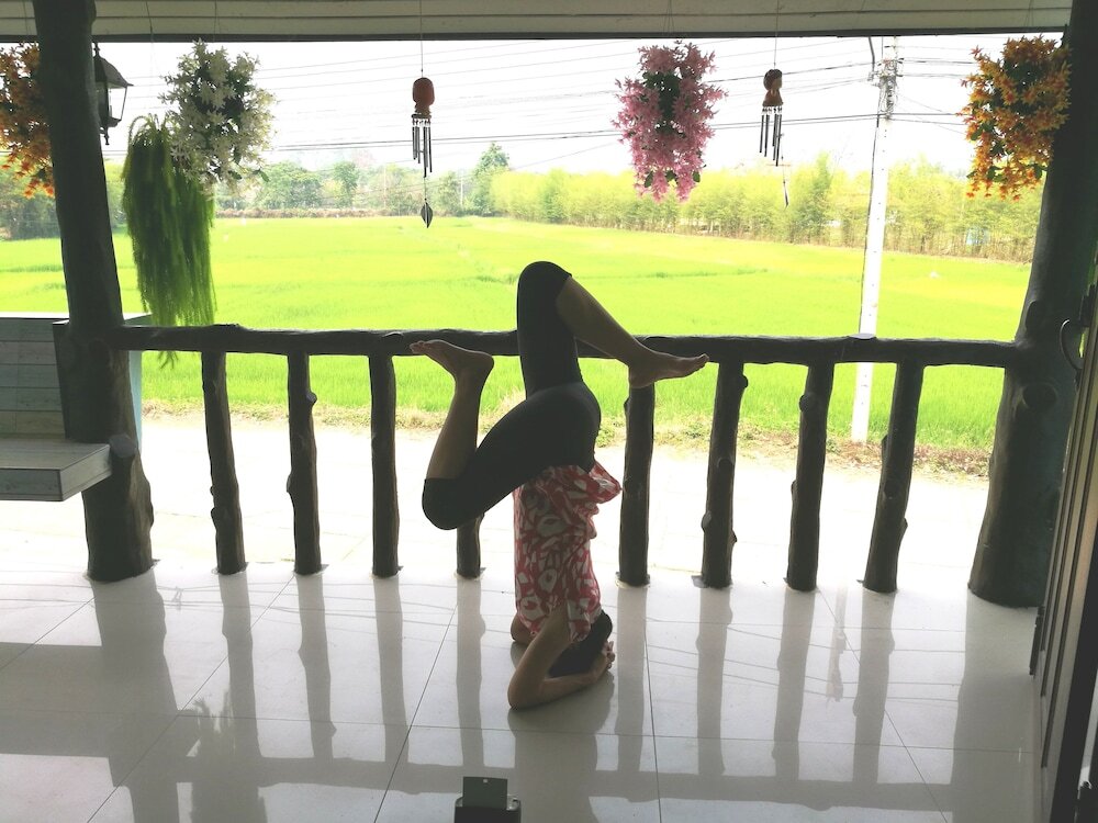 Дой-Сакет: Flow Yoga CNX House