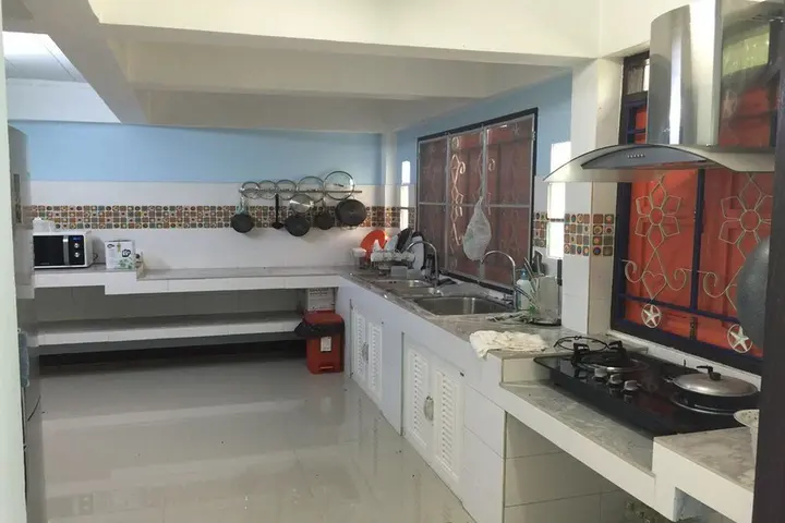 Дой-Сакет: Flow Yoga CNX House