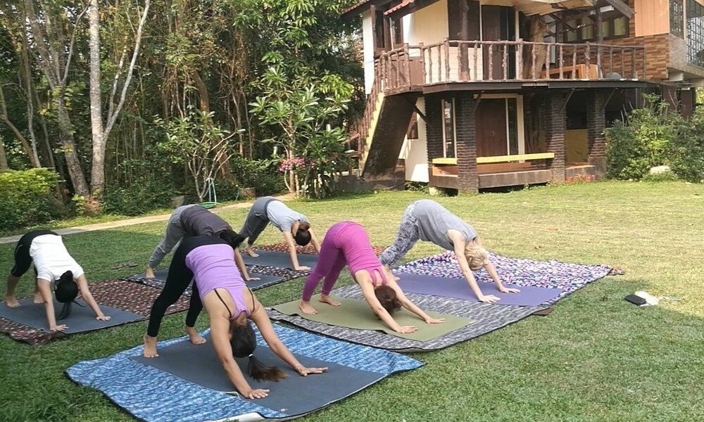 Дой-Сакет: Flow Yoga CNX House