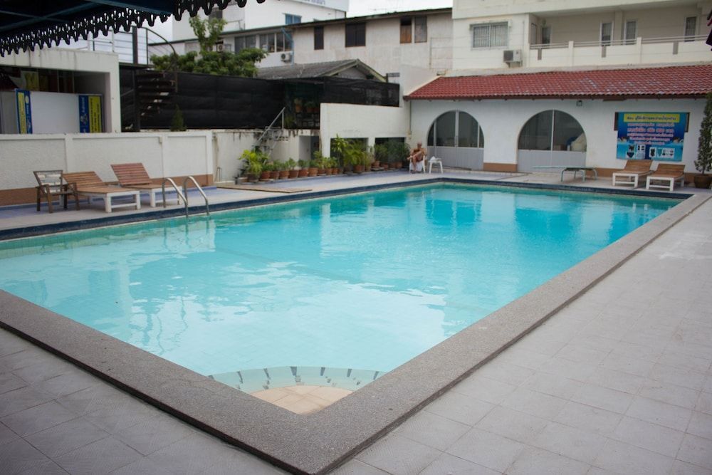 Кхлонг-Янг: Sripatana Hotel