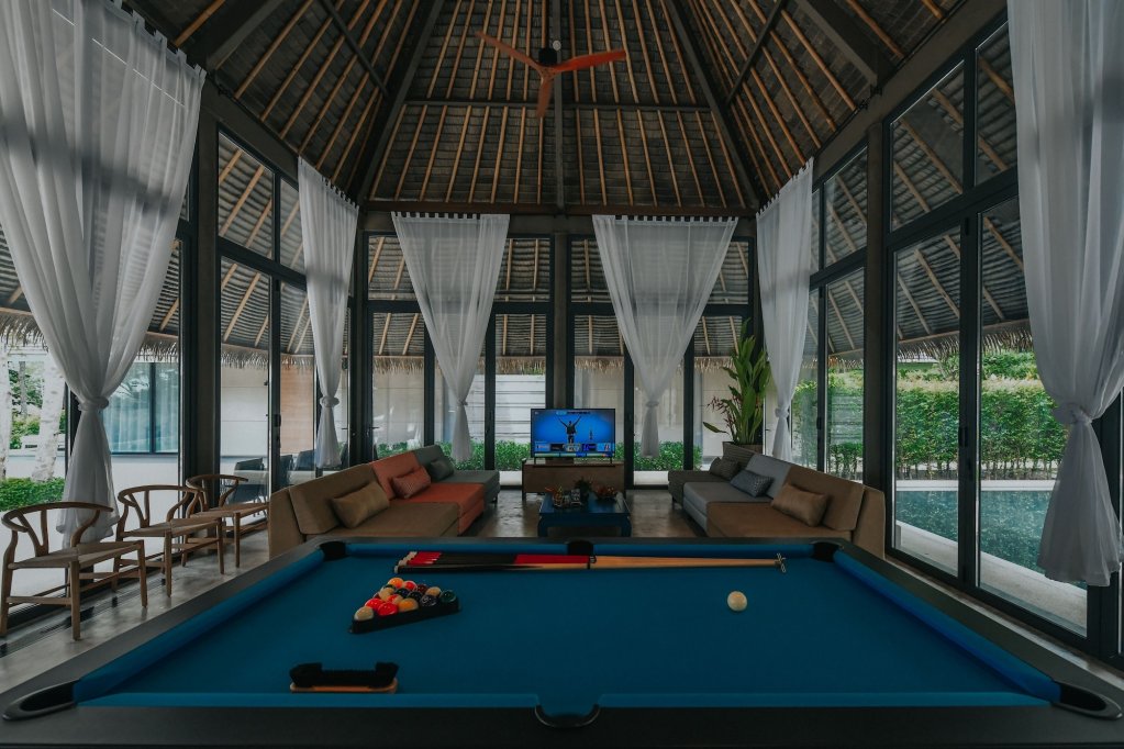 Муанг: Island Escape Burasari