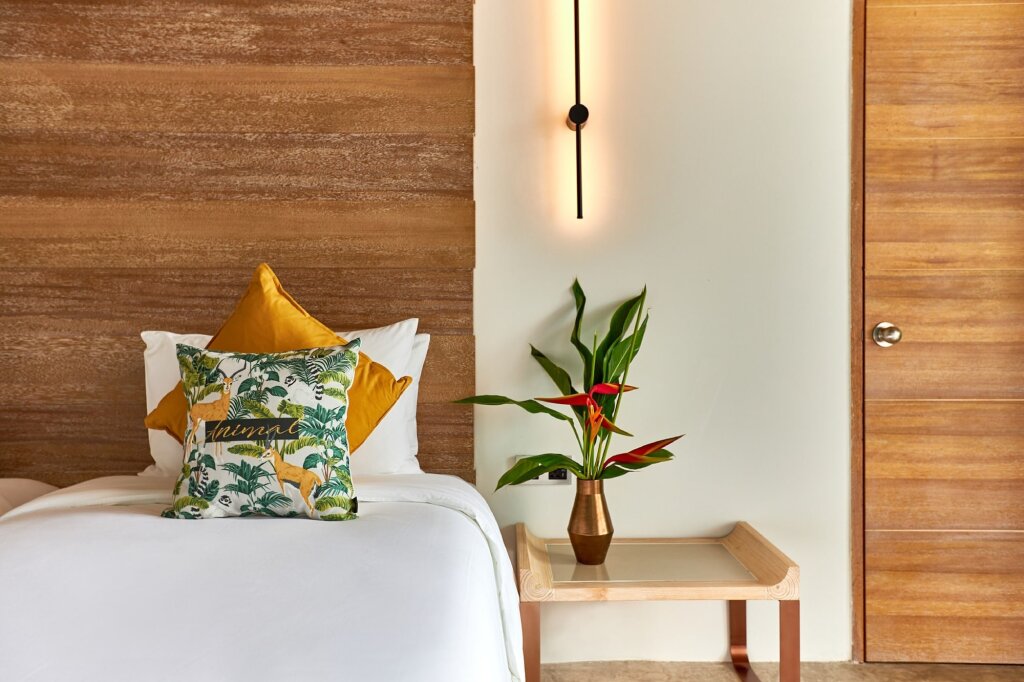 Муанг: Island Escape Burasari