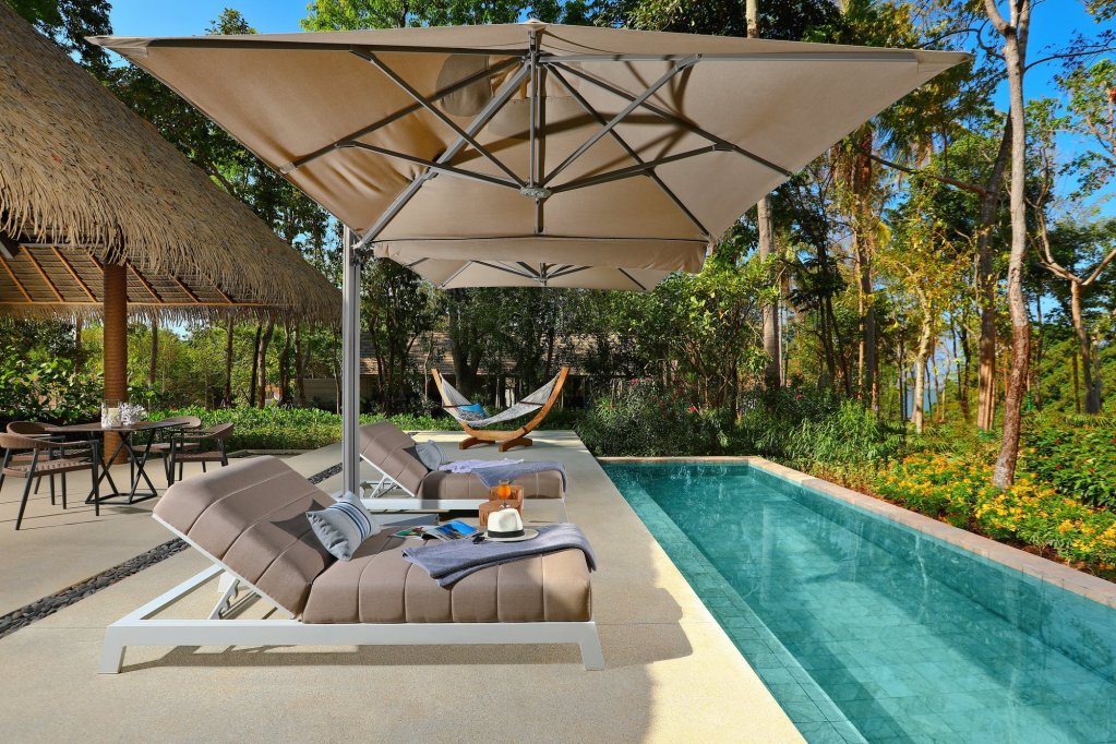 Муанг: Island Escape Burasari