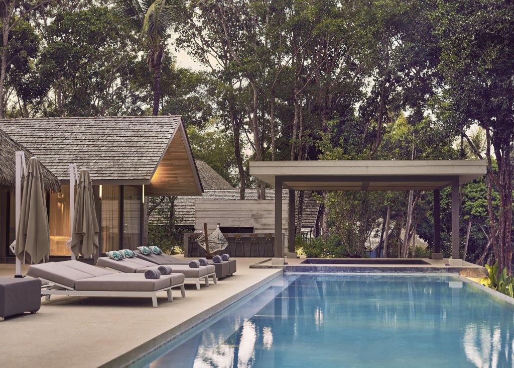 Муанг: Island Escape Burasari