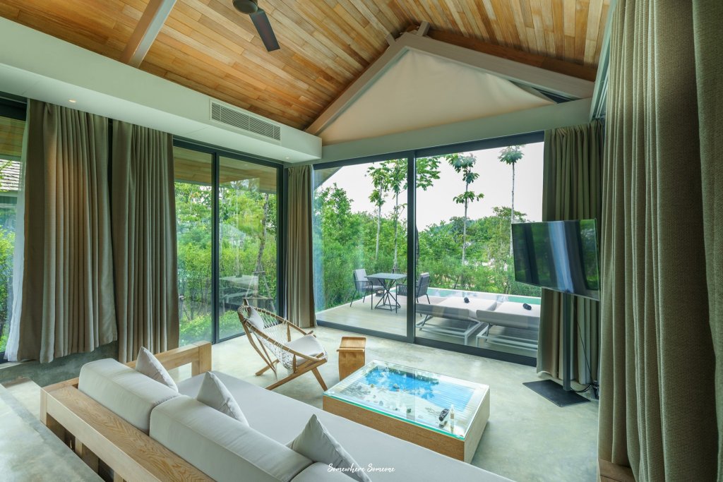 Муанг: Island Escape Burasari